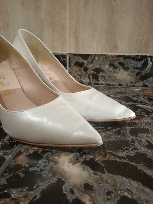 Pantofi cu toc culoarea alb mărime 39