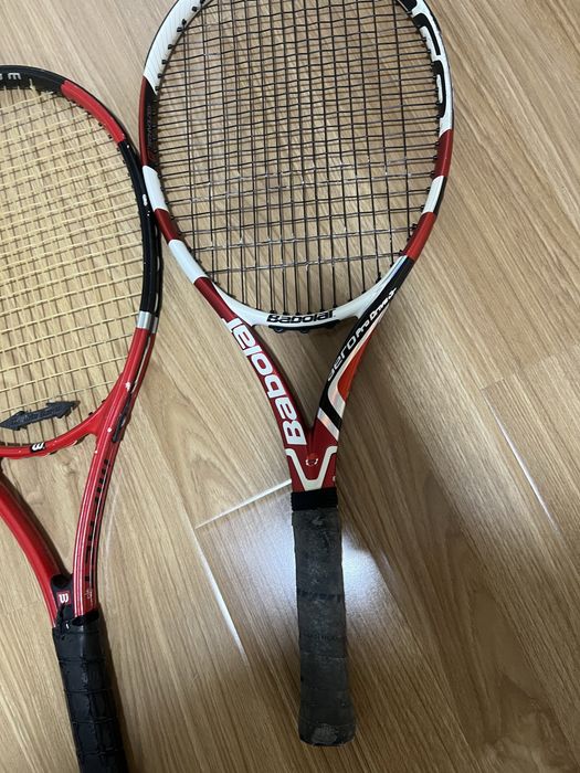 Теннисная ракетка