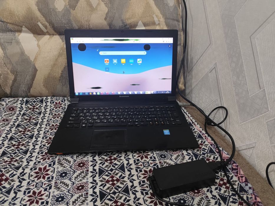 Ноутбук lenovo на зачасти