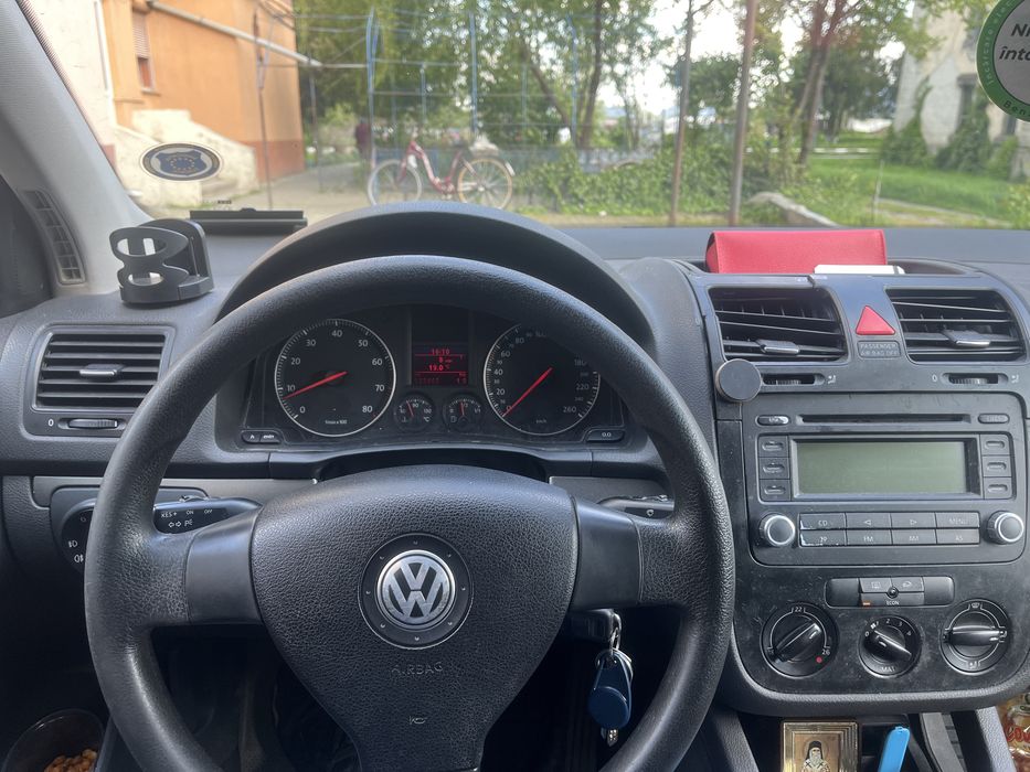 Golf 5 1,6 fsi 2006