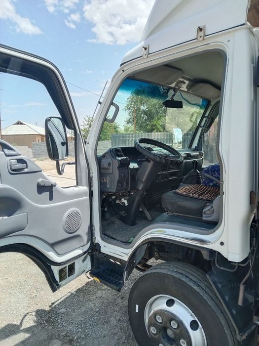 Isuzu nqr71 5t lik