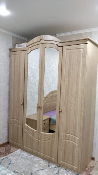 Продам спальный гарнитур