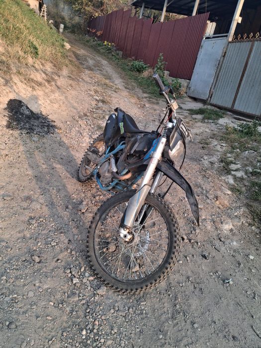 Мотоцикл эндуро 300куб.см