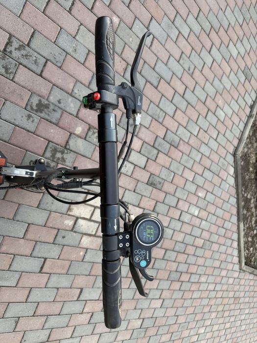 Продам электросамокат