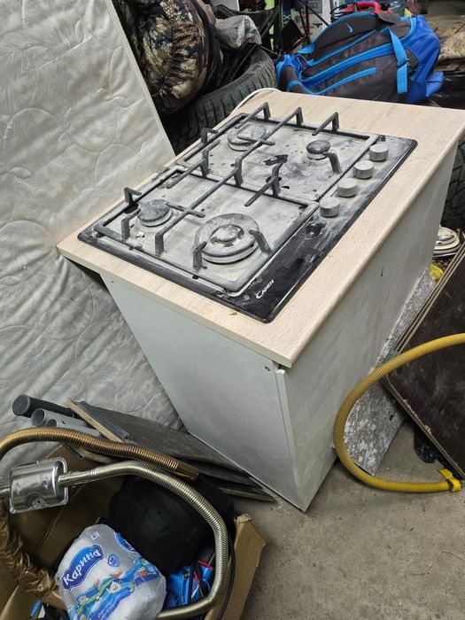 Продам газ плиту