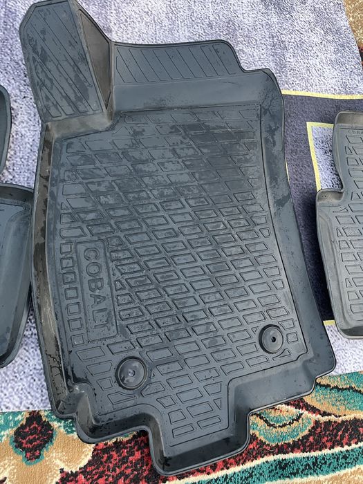 Резиновые полики на Кобальт