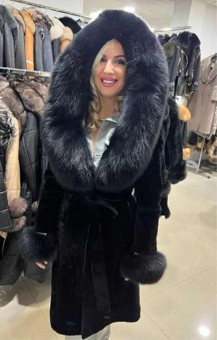 Палто от астраган с естествен косъм лисица