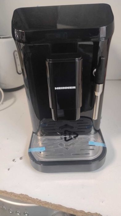 Нова Кафемашина-Автомат Heinner 1350W 20 бара Еxpresso Americano