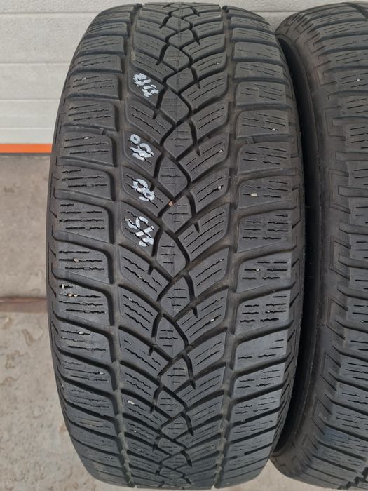 Зимни гуми 2 броя FULDA KristallControl HP2 215 60 R16 дот 3318