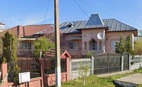 Vand casă Bradesti