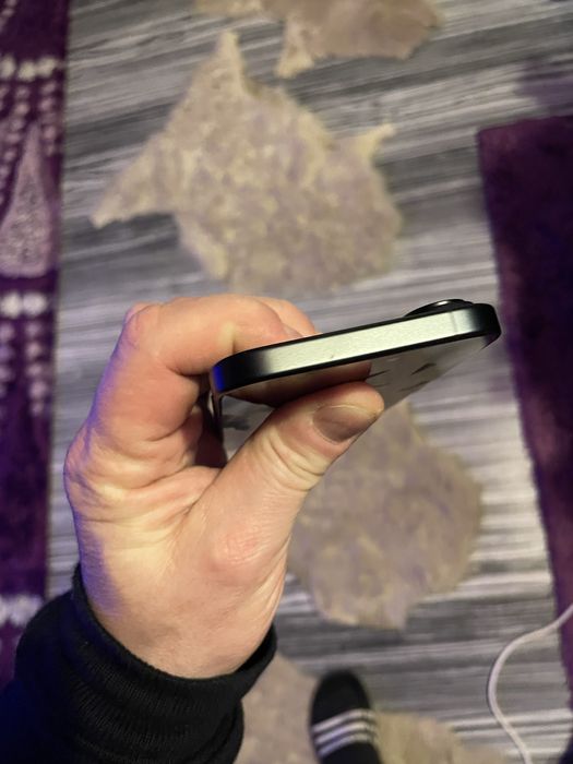 Vand iphone 16 de 256gb la cutie