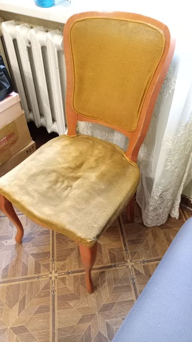 Стулья советского периода. Очень б/у