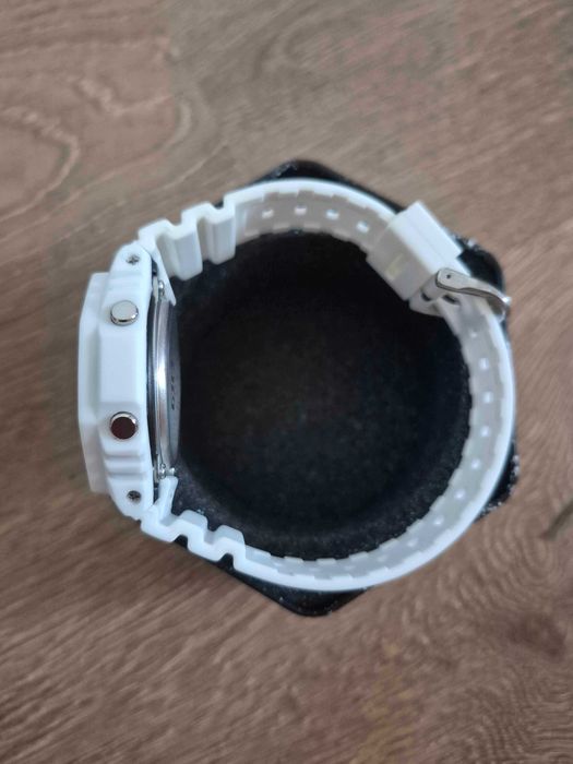 Casio G-Shock GA-2100 Custom White & Rainbow Markers