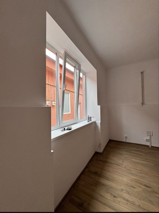 Spațiu ultracentral de închiriat – 18 mp – Str. Dávid Ferenc, Cluj-Napoca