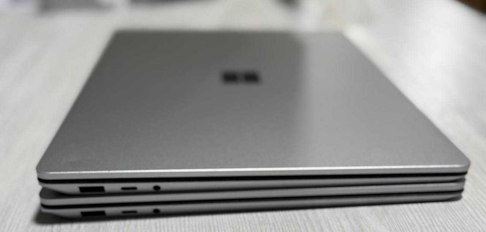 Microsoft Surface Laptop 3 13.5"2K core i7 1065G7 16GB/256GB SSD