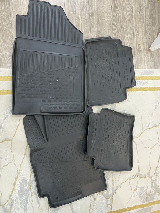 Резиновые полики качественные