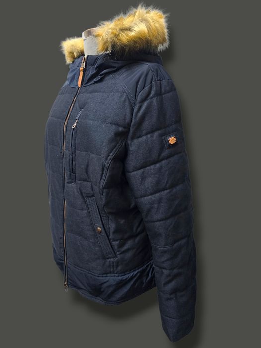 Дамско зимно яке Camel Active