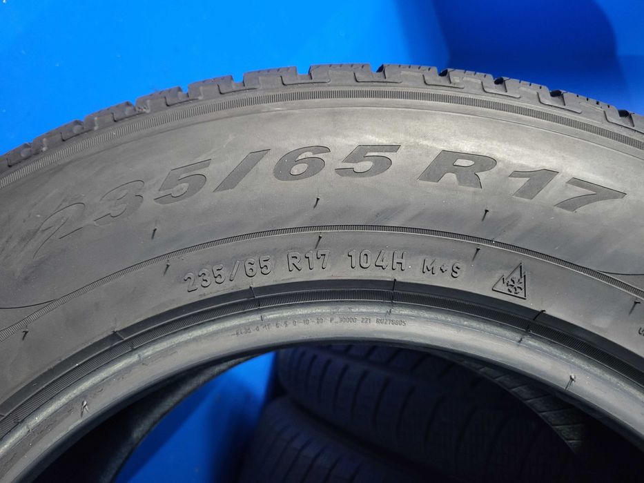 Vand 4 anvelope Pirelli Scorpion M+S 235 65 17  104H