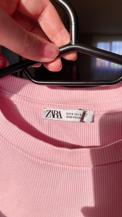 Nou. Top Zara mărimea S
