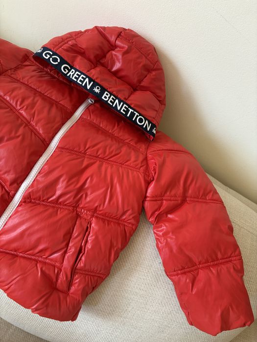 Geacă roșie Benetton matlasată (116 cm)