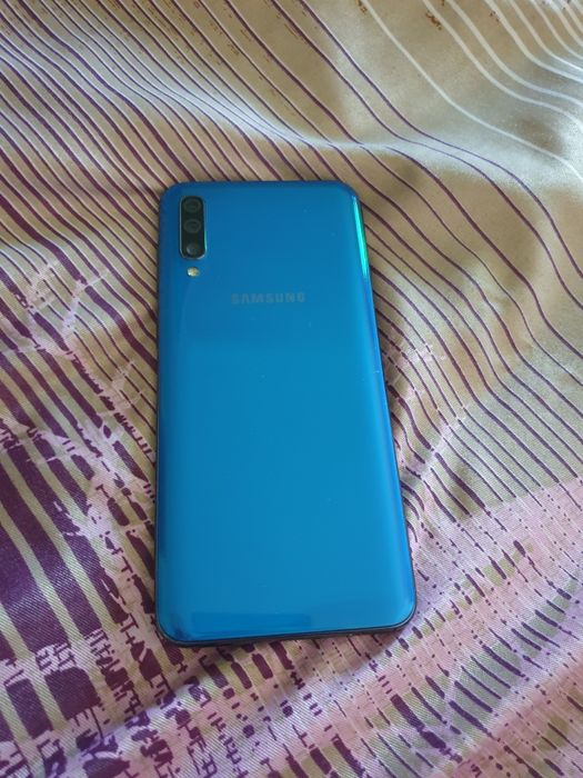 Продам samsung a50