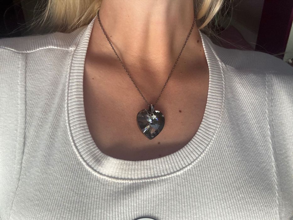 Оригинално колие Swarovski с кристал – отлично състояние