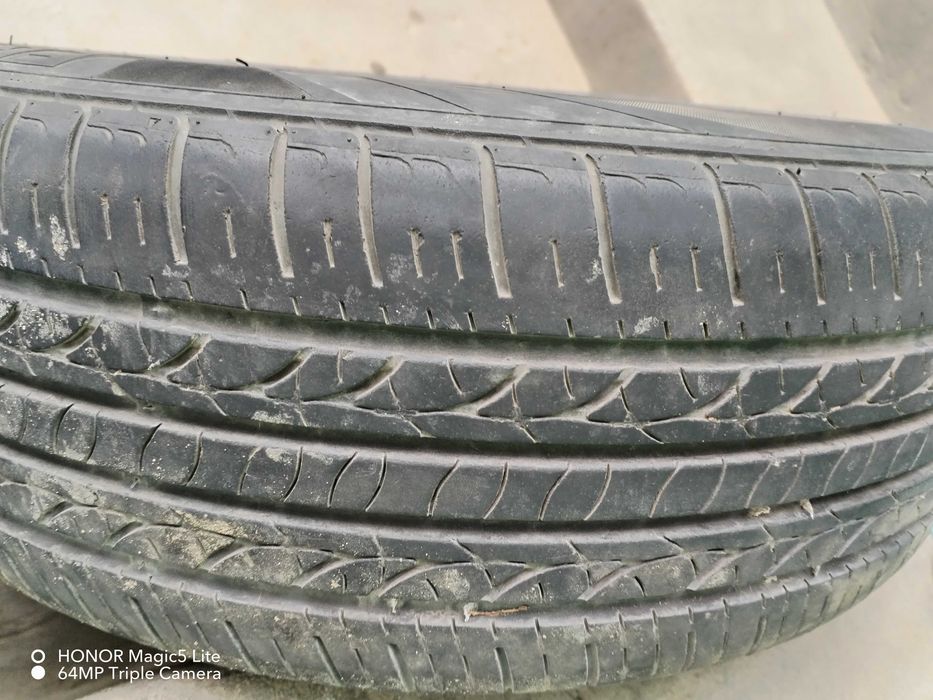 Set 4 roti 15 inci (jante + cauciucuri) Logan