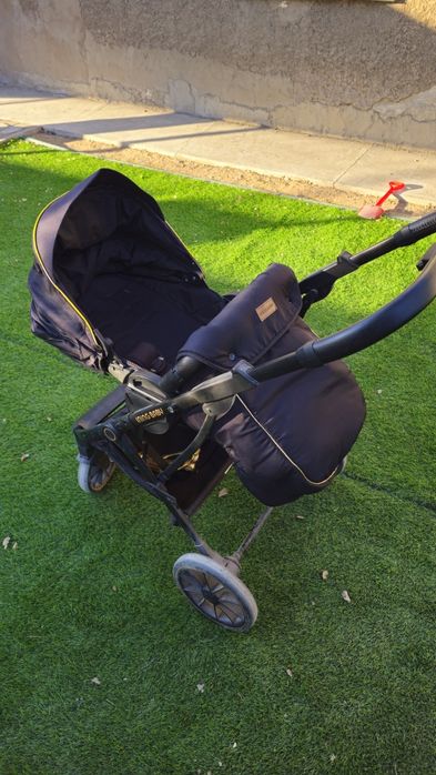 Продам коляску ining baby