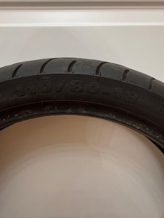 Шина на мотоцикл