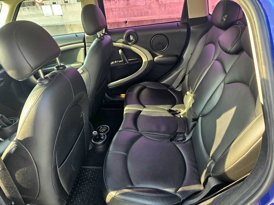 Vând MINI Countryman 2014 benzină