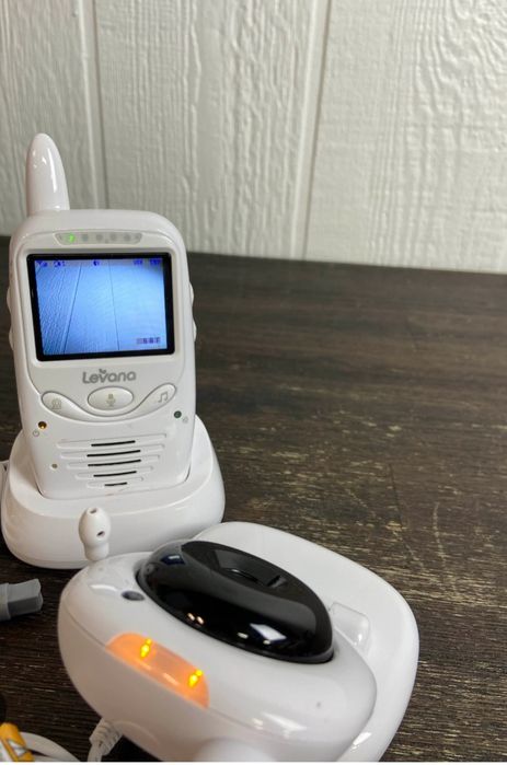 Видео няня levana