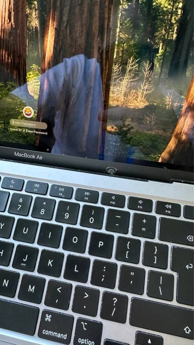 MacBook Air 2020 8/256 GB