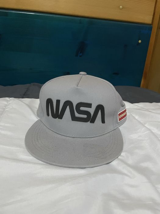 Маркови шапки.