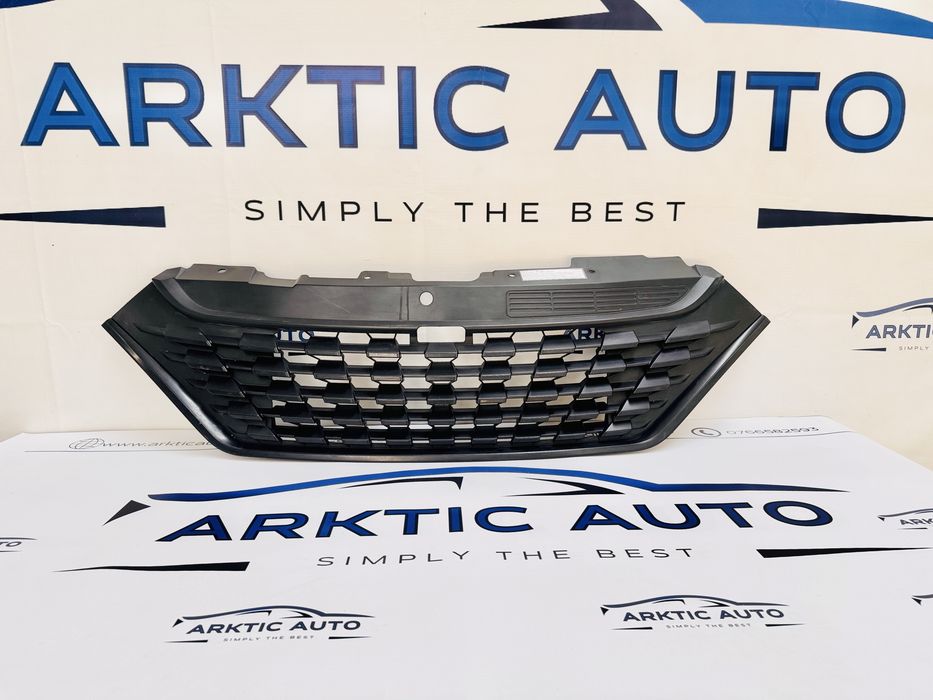 Grila radiator Iveco Daily model dupa 2019 cod 58023117677