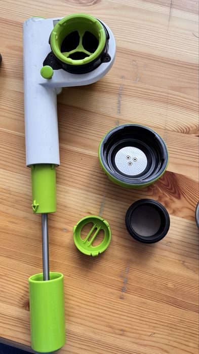 Esspressor portabil cu cafea macinata/pods