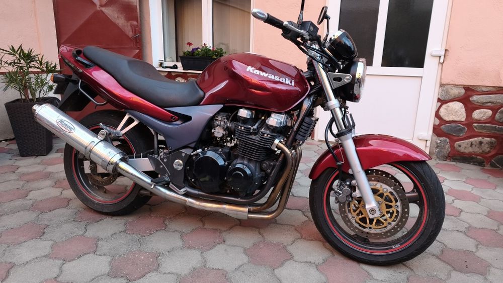 Vand Kavasaki ZR7 an 2000, 51000km, înmatriculată