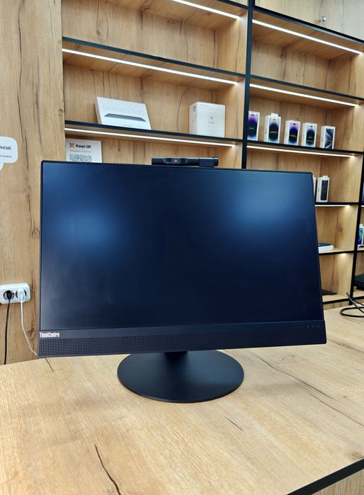 Lenovo ThinkCentre 21'5 Моноблок Intel Core i3