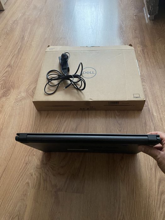 Laptop DELL Inspiron 3567