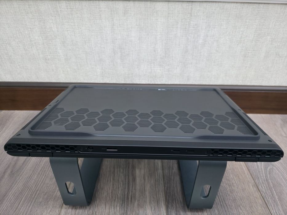 Alienware M16 R2 Gaming Laptop Мощный Игровой Ноутбук Премиум Класса