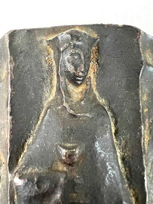 Relief din fonta, decoratiune biserica