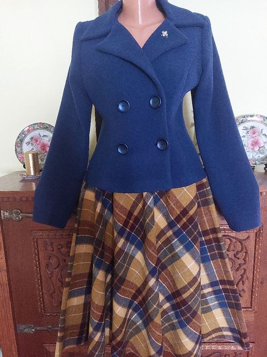 Costum superb din materiale naturale confectionat in atelier