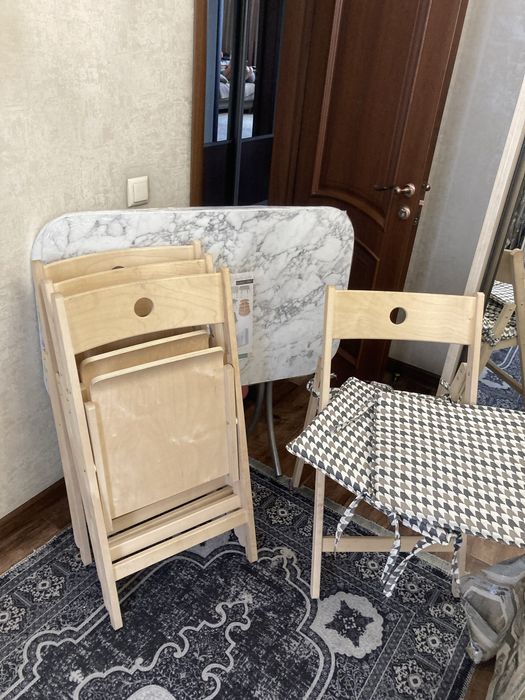 стол со стульями
