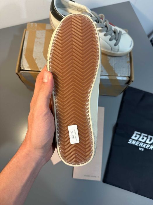 Golden Goose Super-Star alb cu stea rosie, marimea 39