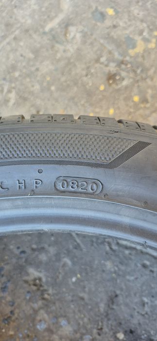 2 anvelope vara Hankook 315/35/21,dot 2020.Pretul este pe bucata.