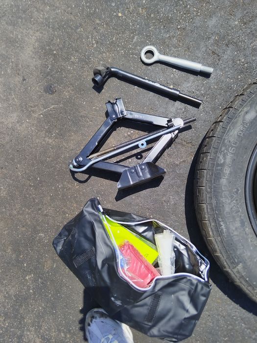 Kit pana roata rezerva SLIM Jaguar E-Pace an 2017-2025