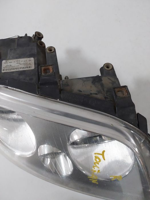 Far Stanga Dreapta  Vw Touran European