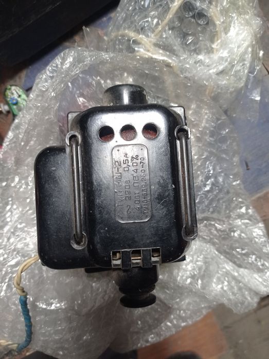 Швейная машинка электроприводом.