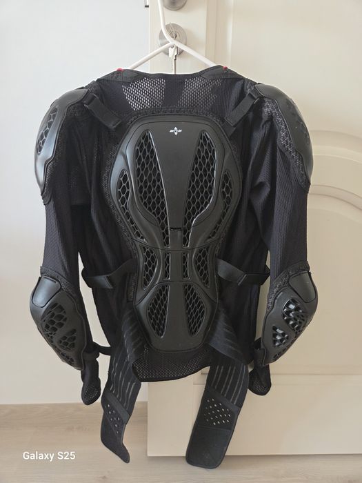 Armura Alpinestars Bionic noua