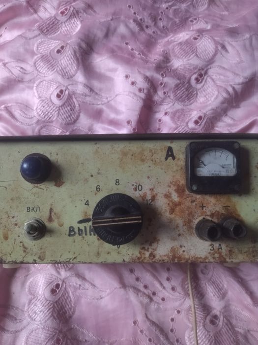 Продам советскую зарядку для аккумуляторов