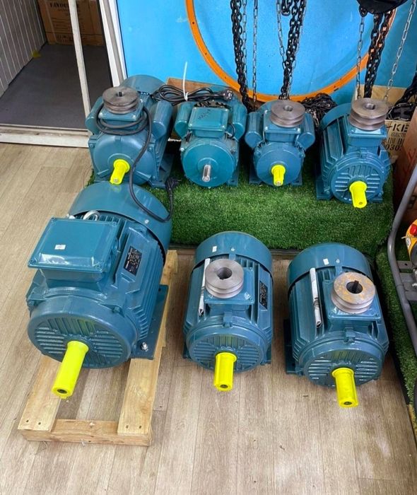 Электродвигатель,мотор, двигатель 3к 3000 об 220вт